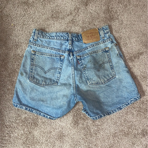 Vintage Levi Shorts - Picture 1 of 16